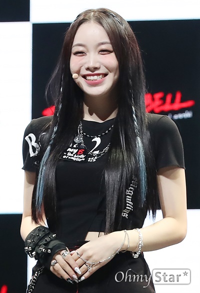 [오마이포토] 빌리 수현, 시크한 고양이