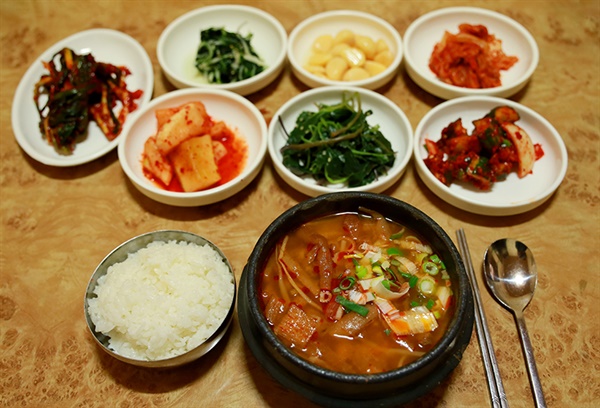세대교체 이룬 함양 맛집... 소고기국밥의 숨겨둔 비법 공개