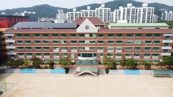 인성과 열정, 전문성 모두 갖춘 인력 양성 지향