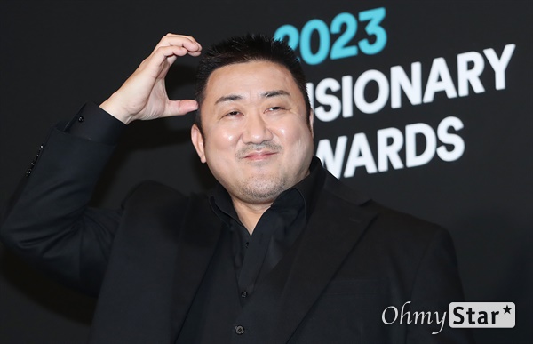 [오마이포토] 마동석, 마요미의 창조하트