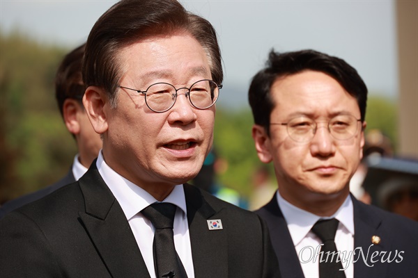 노무현 추도식 참석 이재명 