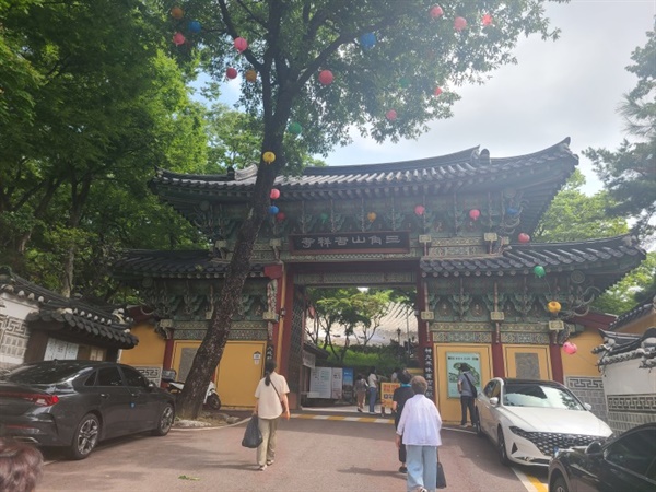 마음 어지로울 땐 이 곳, 길상사를 한번 걸어보세요