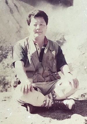 48년째 옷수선, 간판도 옷수선