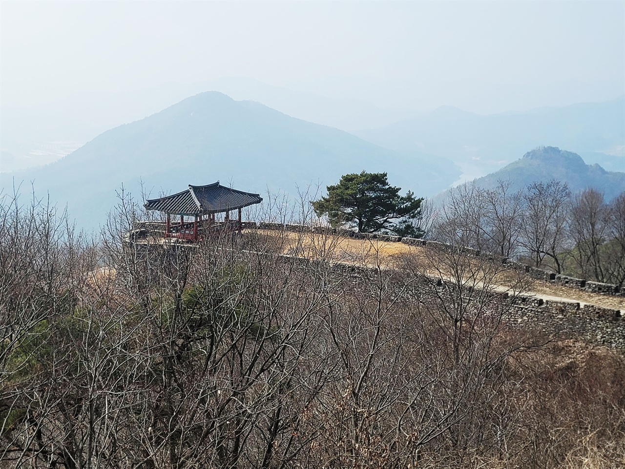 아직 몰라? 트레킹 명소로 떠오른 담양 금성산성