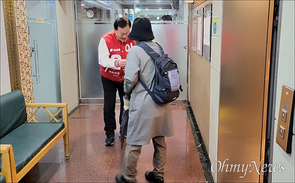 선거운동 첫날, 국힘 대전 후보들은 시민 삶 속으로