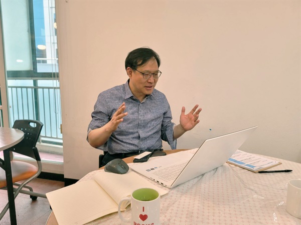 벼랑끝 예술인들이 의지할 수 있는 협동조합이 있다?