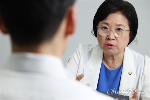 김현 갑질 논란? 방문증 못 받는 상황 누가 만들었나