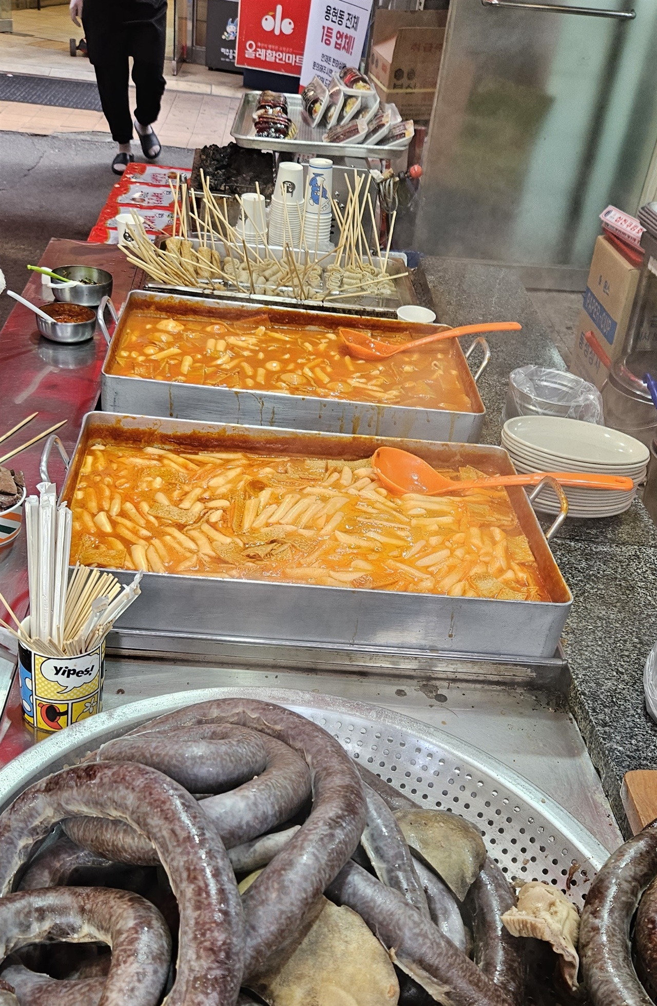 집 앞에 대형마트 있어도 재래시장 못 끊는 이유