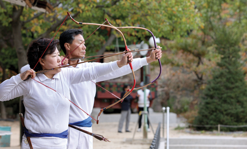 [같은길 다른길] “욕심을 이기고, 나를 이기면 활이 보여요”
