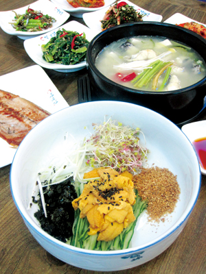 [맛집] 백만석, 바다의 향이 살아있는 성게 비빔밥