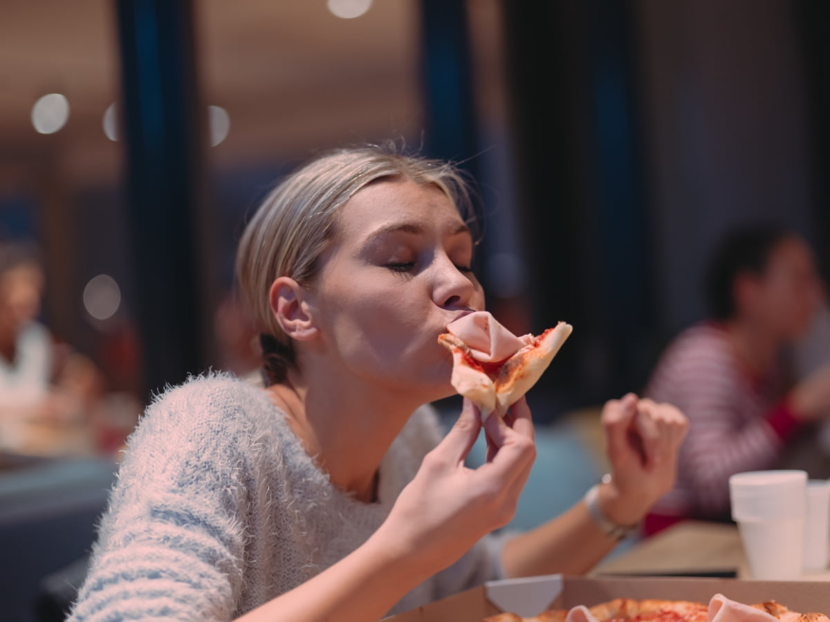 맛있는데 건강한 음식 찾는 2030 겨냥해 로우스펙 식품 강화하는 유통업계
