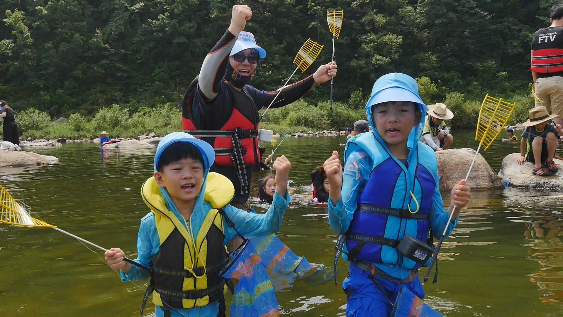 제2회 산청군수배 경호강 낚시페스티벌 가족축제로 자리매김