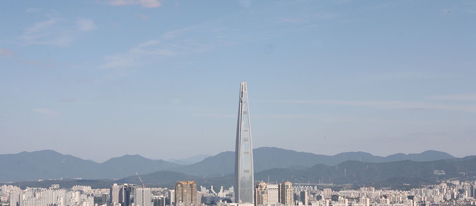 화려한 수직도시, 롯데월드타워의 매력에 빠지다. 그 첫번째 이야기(1)