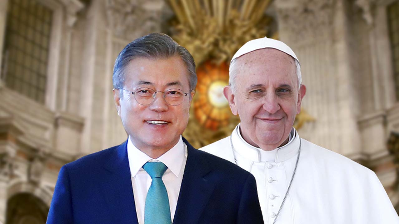 [속보] 문 대통령, 프란치스코 교황과 면담 시작