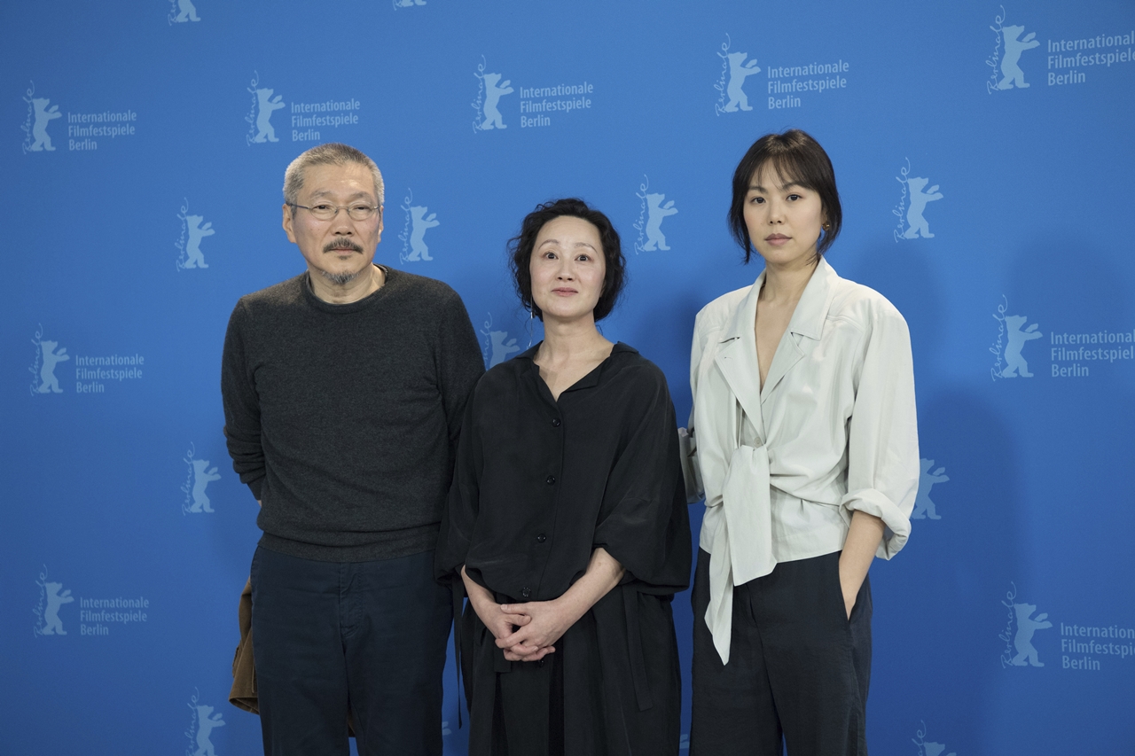 도망친 여자 김민희 의도 벗어나면 홍상수가 잡아줘