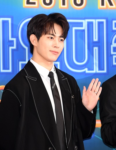 아이돌 비하 논란 홍빈, 빅스 탈퇴