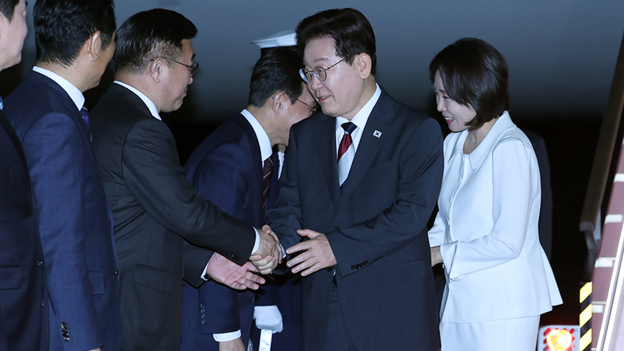 이 대통령, 5박 6일 인도·베트남 순방 마치고 귀국