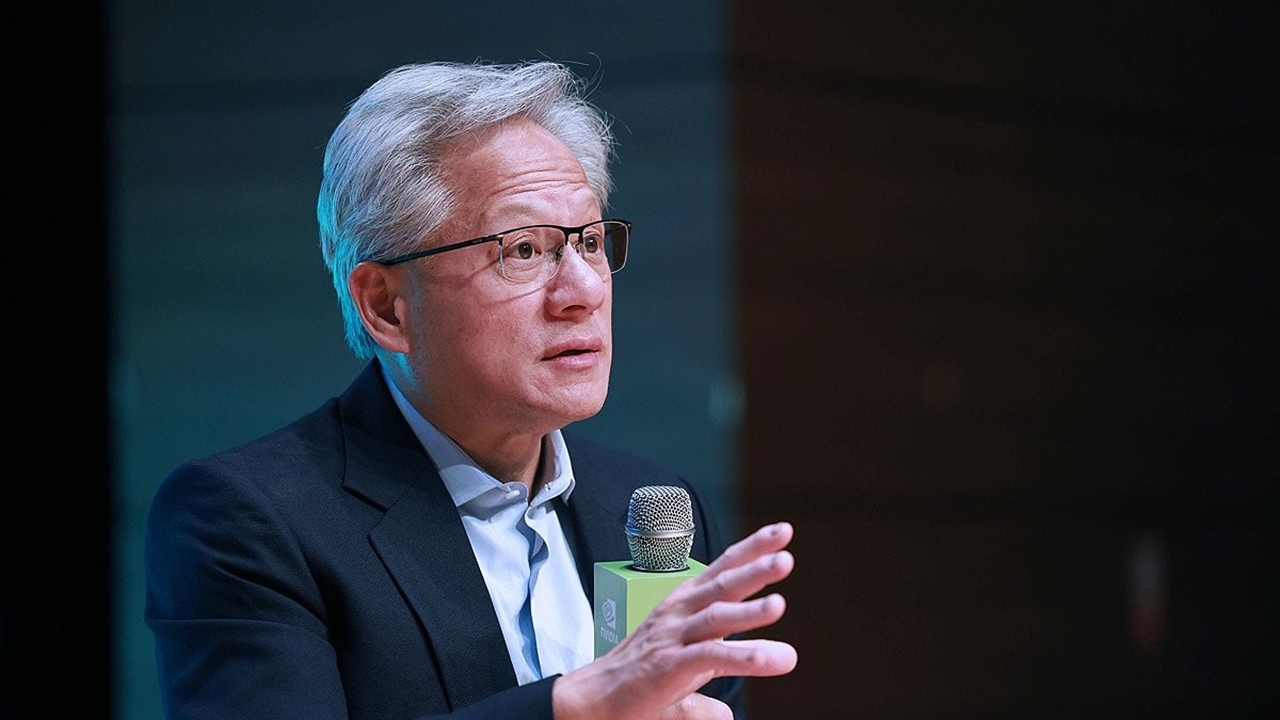 젠슨 황, 유재석 만난다...'유퀴즈'로 최초 예능 출연
