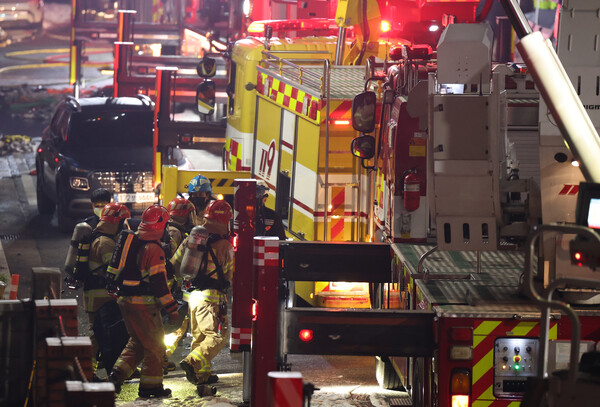 대전 화재 10명 사망, 4명 수색 중 관련자료 2