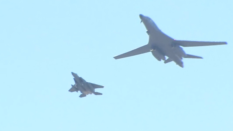 트럼프 순방 앞두고 B-1B 폭격기 2대 어제 한반도 출격