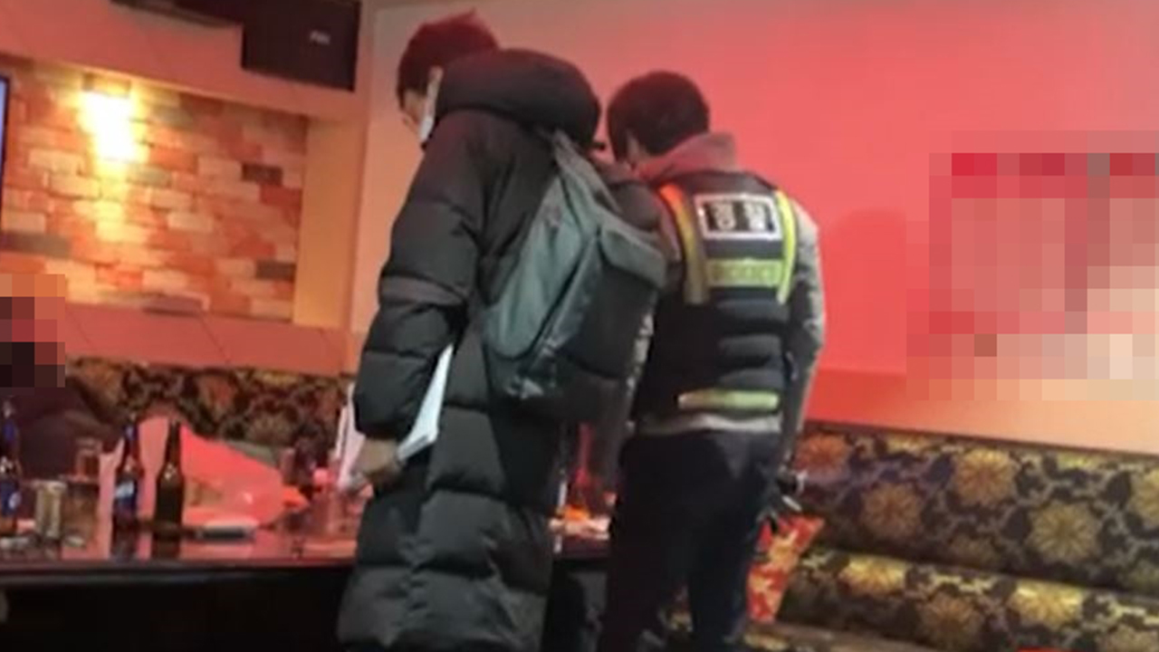 유흥주점 영업 정지되자 주택가 노래연습장서 성매매