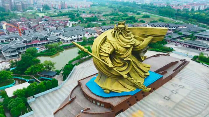 284억 초대형 관우상 머리가…억 소리 나는 철거 비용