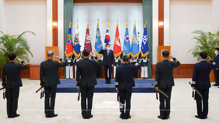 [취재파일] 임박한 장성 인사…군 휘감아 도는 나쁜 정치