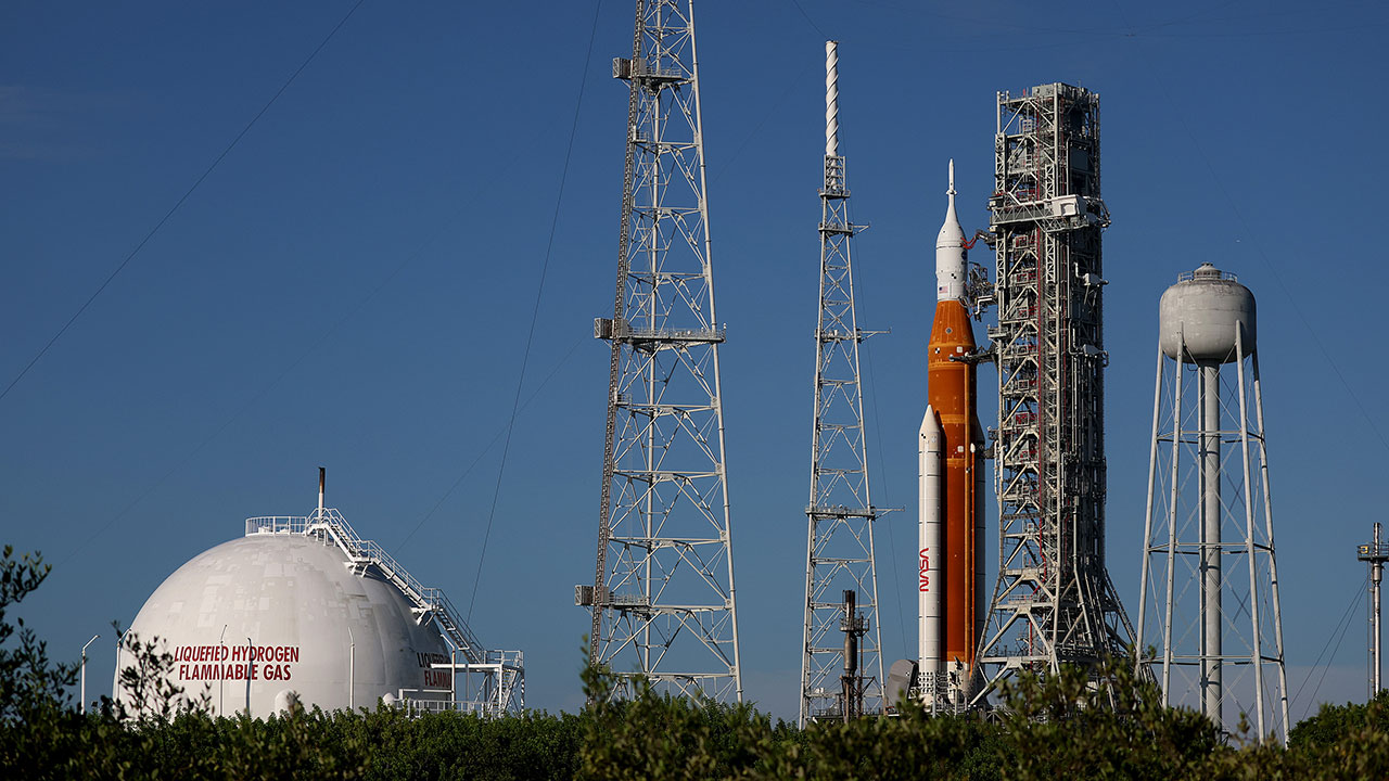 NASA 아르테미스 첫 로켓 내달 2일 발사 재시도