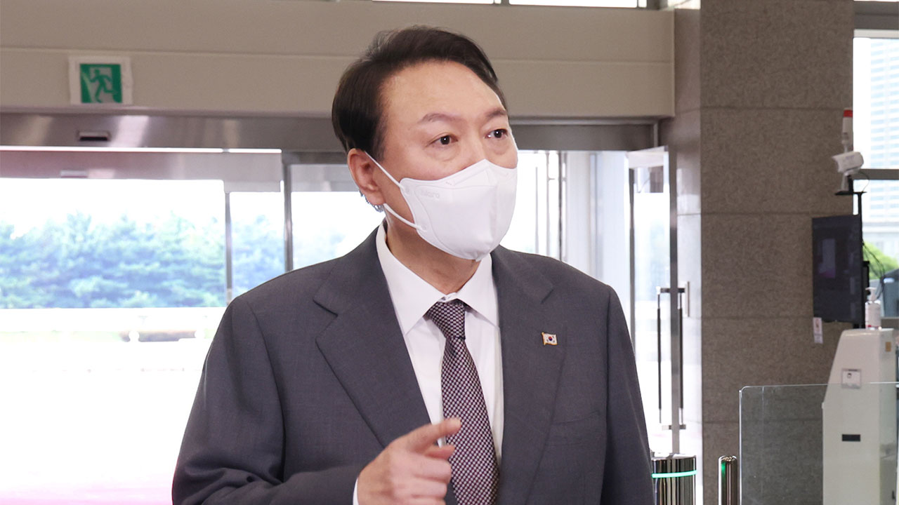 대통령실 윤 대통령 이사 시작…이달 내 한남동 관저 입주 완료