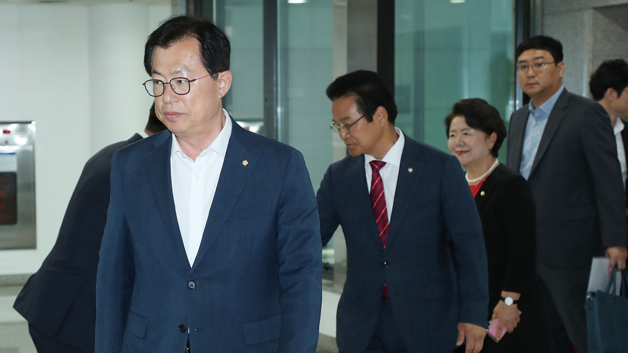 국민의힘 행안위원, 중앙선관위 항의 방문…"감사원 감사 수용해라"
