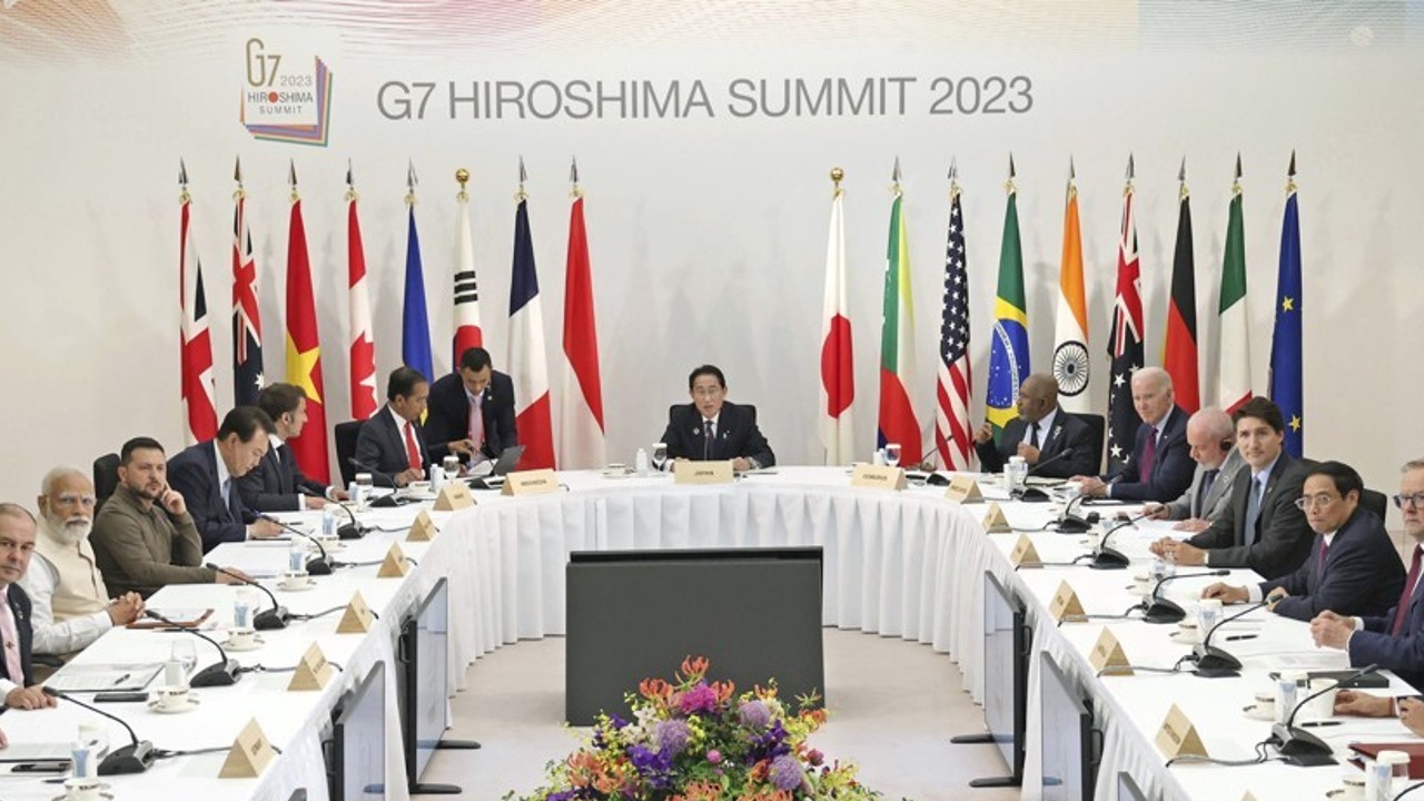 G7 정상 북 군사위성 발사 규탄…내달부터 러 다이아 수입 규제