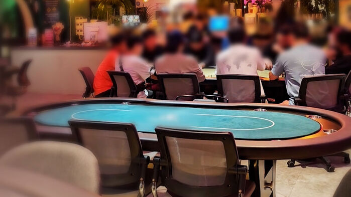 홀덤만? 여긴 다 있어 발길…펍에서 은밀한 제안
