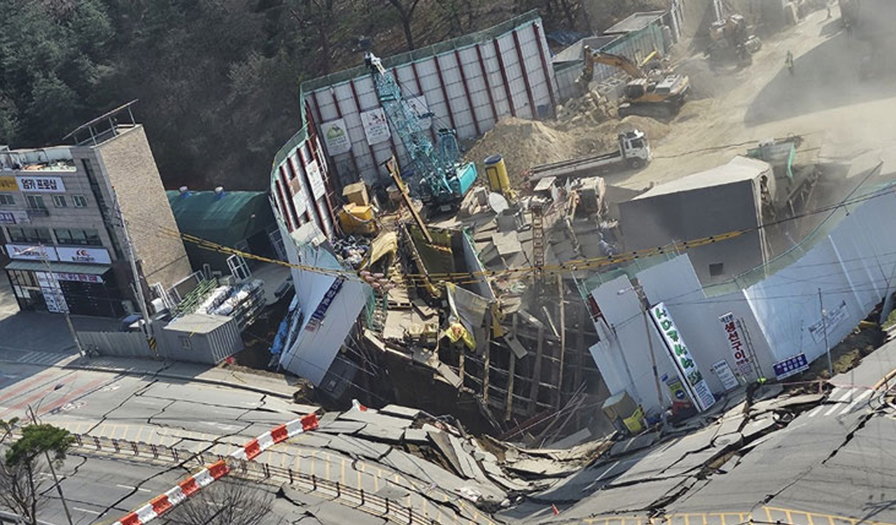 [속보] 광명 신안산선 공사장 지하 붕괴…