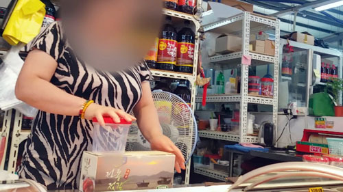 [디·퍼 / 단독] 해수부로 간 ‘새우젓 2톤’…선물일까? 뇌물일까?