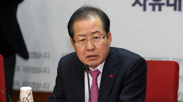 홍준표 “당에 해악 끼치는 ‘연탄가스’ 정치인 있어 유감”