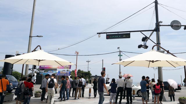 오늘도 맑고 더워…남부 내륙 폭염 지속, 한때 소나기