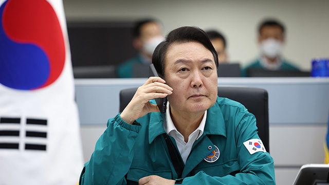 윤 대통령, 재난 현장에 ‘군·경 가용 인력’ 투입 지시