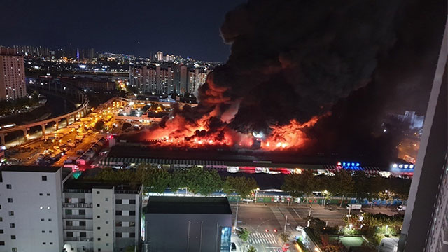‘큰불’ 대구 농산물시장, 점포 60여곳 피해…합동 감식
