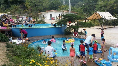 포천 자일랜드 오토캠핑장 인기몰이