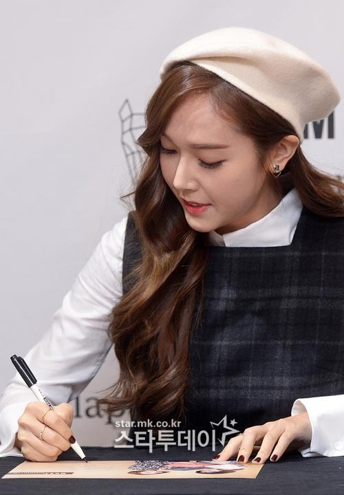 제시카 블랑 앤 에클레어 팝업스토어, 오픈 4시간 만에…매출 1천만원