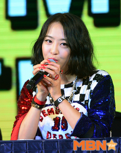다솜 `노래 많이 들어주세요` [MBN포토]