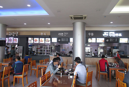 “건천(서울방향), 경주(부산방향)휴게소 한식당, 우동, 라면코너 새단장 OPEN”