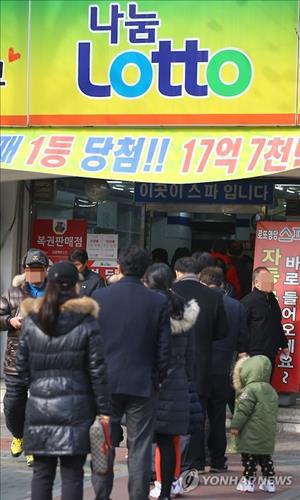 로또 복권 판매량, 11년 만에 최고치…원인은 판매점 증가?