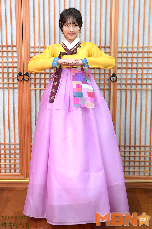 드림캐쳐 수연 `큰 절 받으세요` [스타 설날 인사]