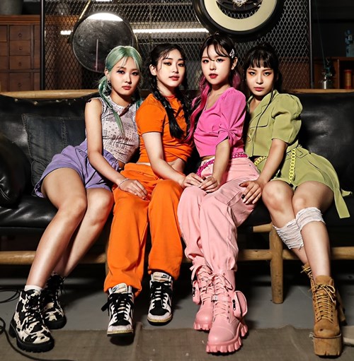 신인 걸그룹 We;Na(위나), 오늘(5일) ‘Like Psycho’로 정식 데뷔