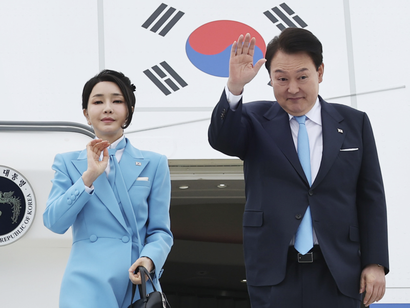 이용 윤 대통령, 김 여사 남편 잘못 만나 고생한다 생각해