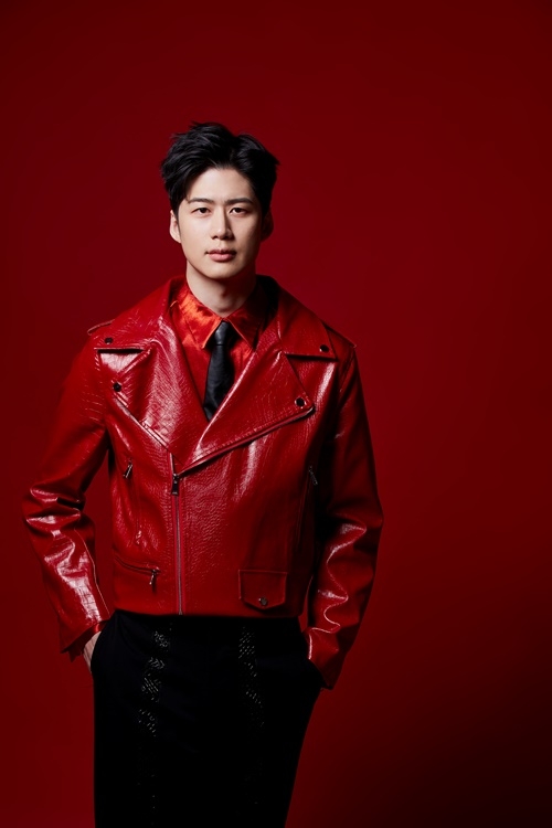 오강혁 “아이돌→트로트로? 기회 얻었다 생각...히트곡 나오게 더 열심히 할께요” [M+인터뷰]