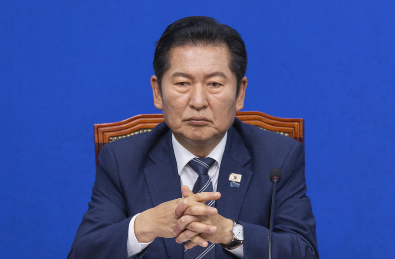 정청래 "이 대통령, 월드클래스 지도자로 자리매김"…이 대통령 시계 차기도