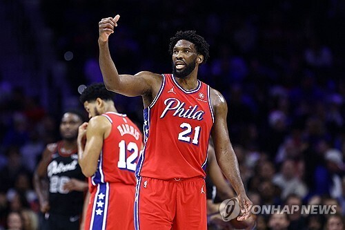 [NBA] “부상 중인 엠비드, 3월 말 복귀할 수 있을 것” 필라델피아의 간절한 바람