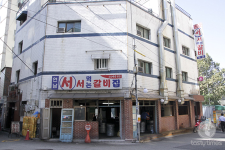[tasty times] 간장양념 입은 살살녹는 갈비 전문점 신촌 연남서서먹는갈비
